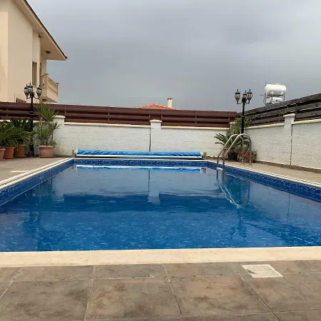 M Luxury House Conaia * Voroklini