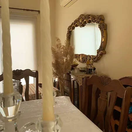 M Luxury House Conaia *