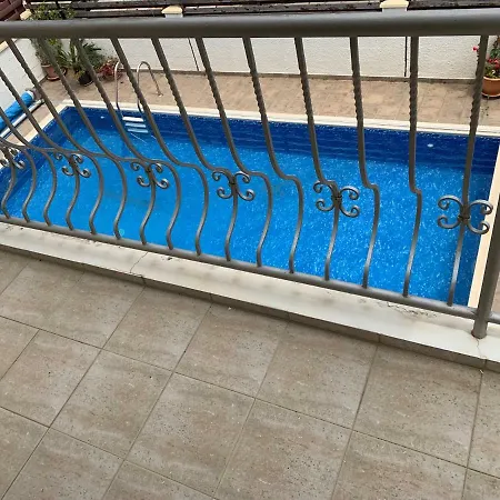 M Luxury House Conaia Вороклини