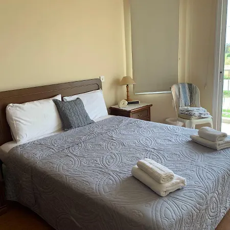 M Luxury House Conaia Дом отдыха Вороклини